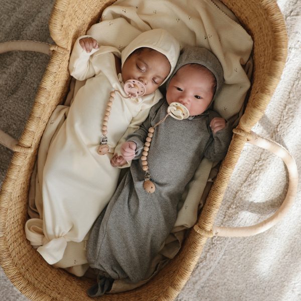 RIBBED KNOTTED BABY GOWN