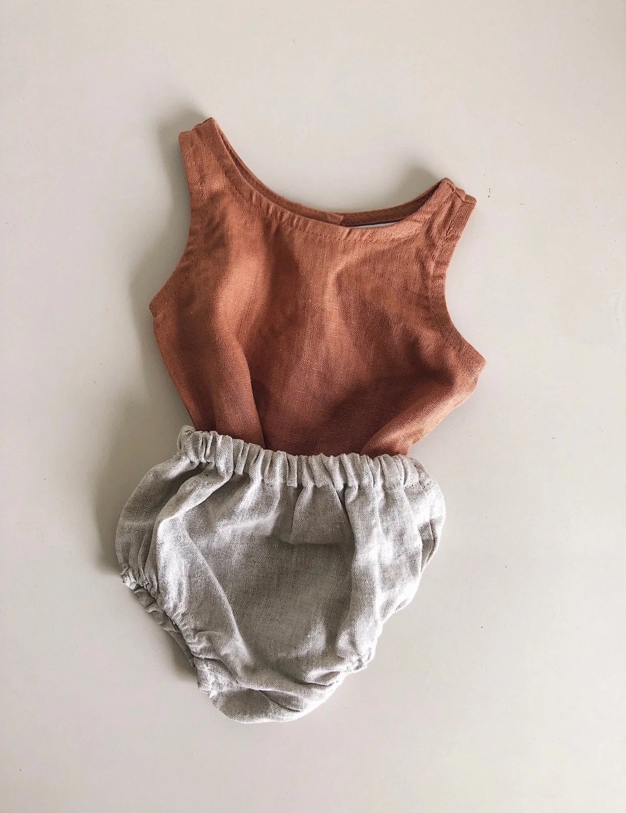 Linen Singlet